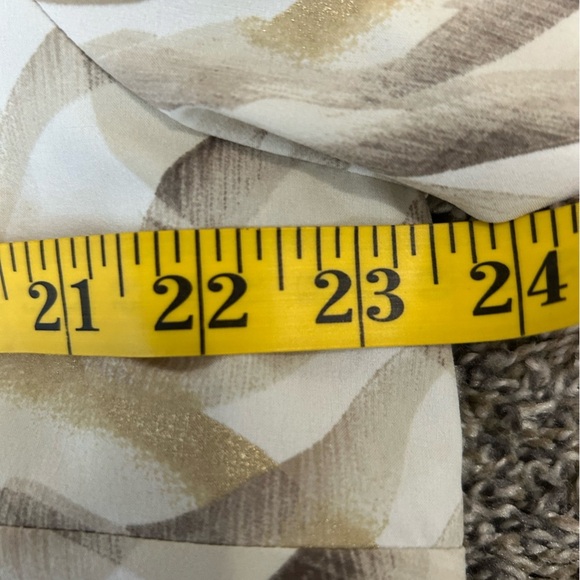 Zenergy by Chico’s lightweight jacket on soft gold design size 3 - Picture 11 of 13